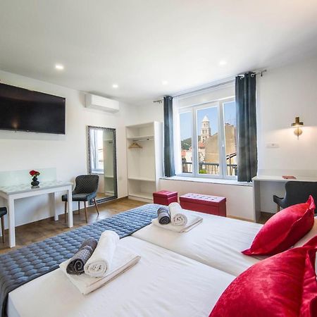 Split Central Luxury Studios ภายนอก รูปภาพ