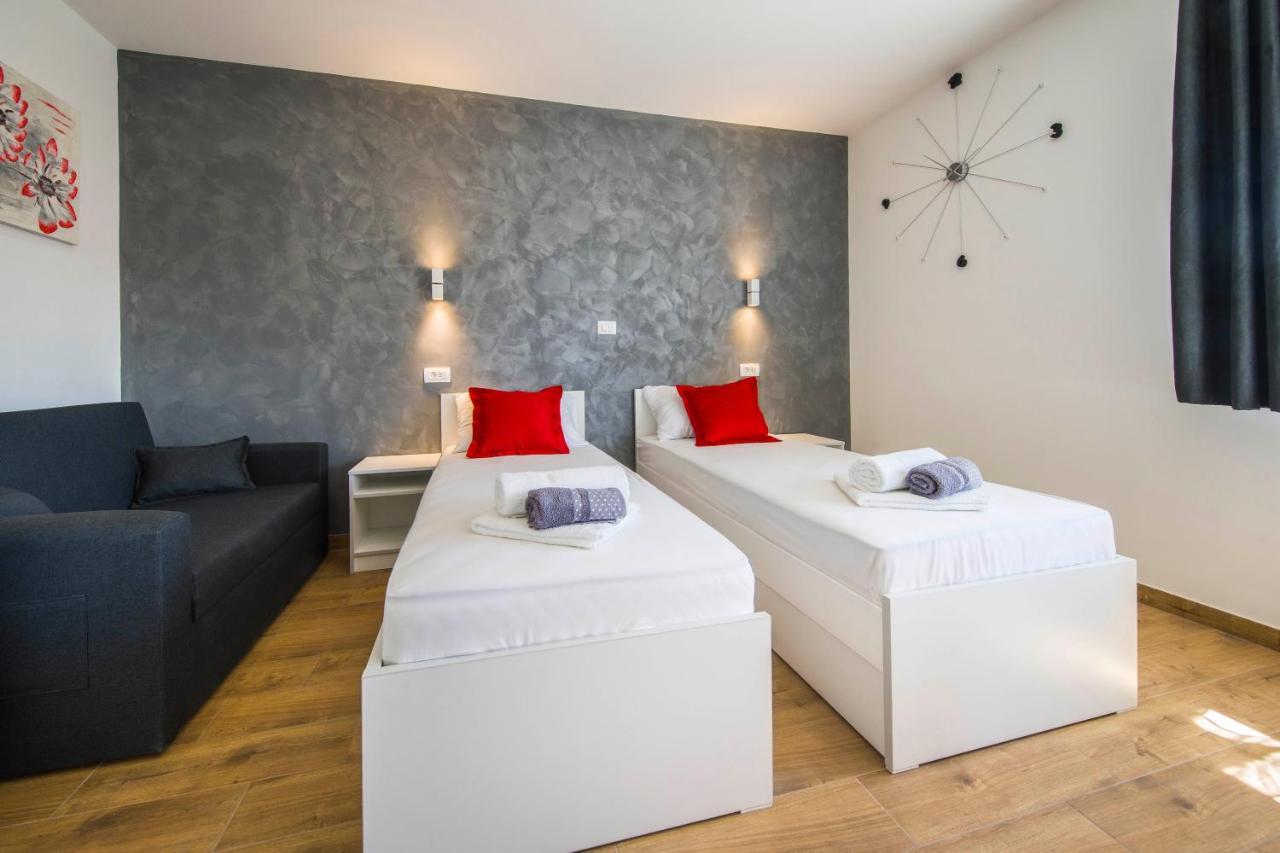 Split Central Luxury Studios ภายนอก รูปภาพ