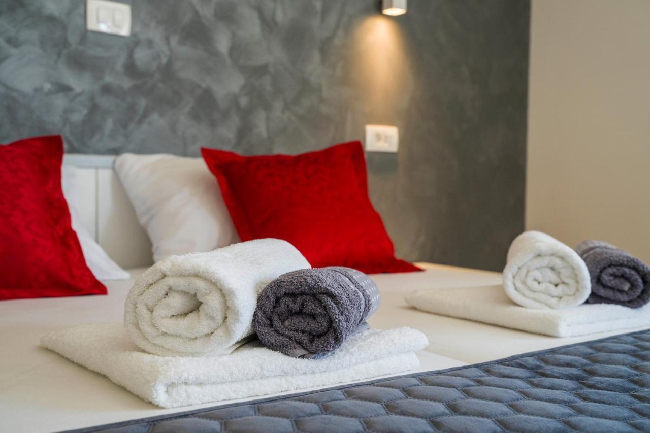 Split Central Luxury Studios ภายนอก รูปภาพ