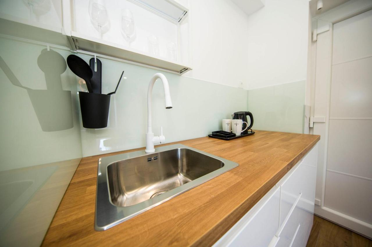 Split Central Luxury Studios ภายนอก รูปภาพ